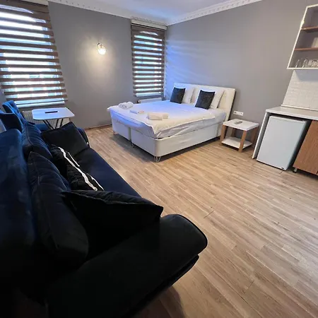 Pera Nova House *