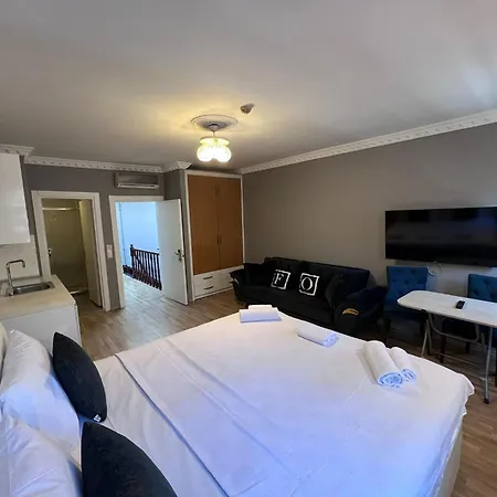 Pera Nova House
